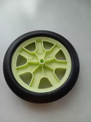 Kolečko ke kočárku pro panenky K - 7.