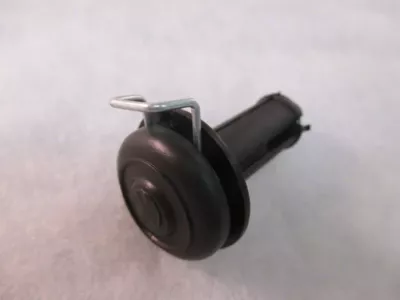 Střed kolečka - ø 10 mm. Střed kolečka - ø 10 mm.