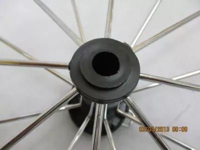 Kolečko k dětskému kočárku 430 RETRO (bez ložisek). Kolečko k dětskému kočárku 430 RETRO (bez ložisek).