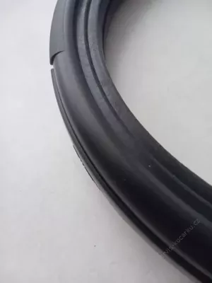 Pneu "pěna" 14" - 310. Pneu "pěna" 14" - 310.