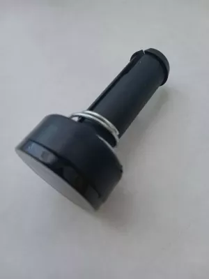 Střed kolečka TAKO - černý - ø 10 mm. Střed kolečka TAKO - černý - ø 10 mm.