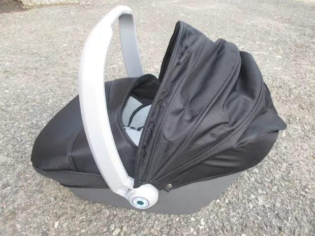 Dětská autosedačka TAKO.