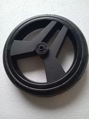Kolečko plastové 12" . Kolečko plastové 12" .
