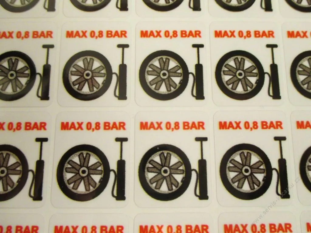 Nálepka MAX 0,8 BAR transparentní.
