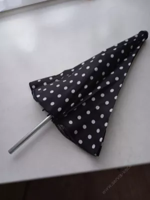Slunečník černo / bílý.