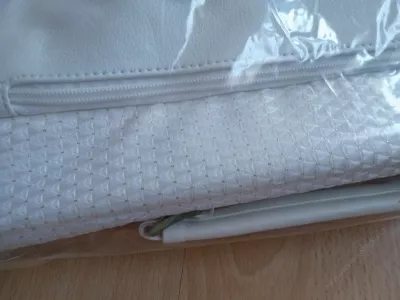 Taška ke kočárku DIAMAND bílo / zlatá.