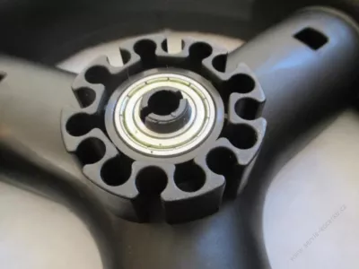 Kolečko plastové TAKO drifting 12", černo / černé. Kolečko plastové TAKO drifting 12", černo / černé.