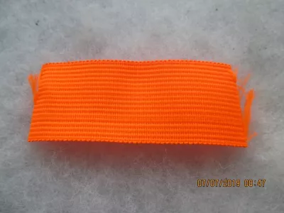 Pružná lemovka š.30 mm barevná.
